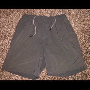 Gray Men’s Chubbies Shorts - Medium 7”